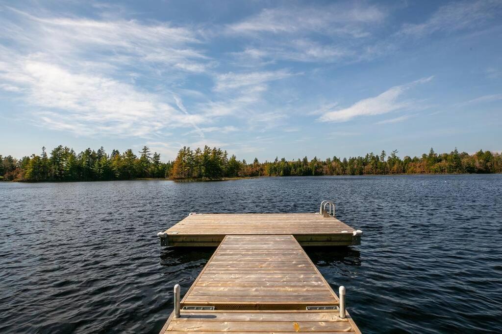 Numinous Cottage Long Lake Oasis Centre Rawdon المظهر الخارجي الصورة