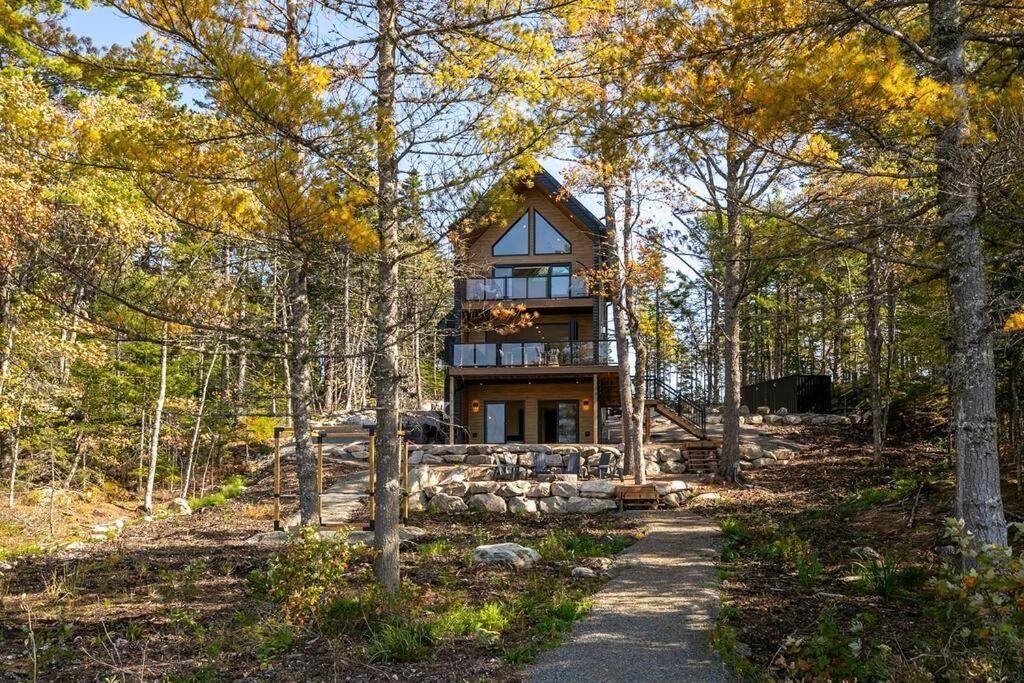 Numinous Cottage Long Lake Oasis Centre Rawdon المظهر الخارجي الصورة