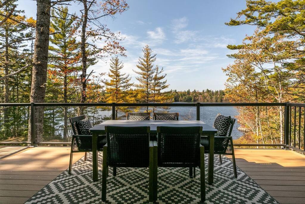 Numinous Cottage Long Lake Oasis Centre Rawdon المظهر الخارجي الصورة