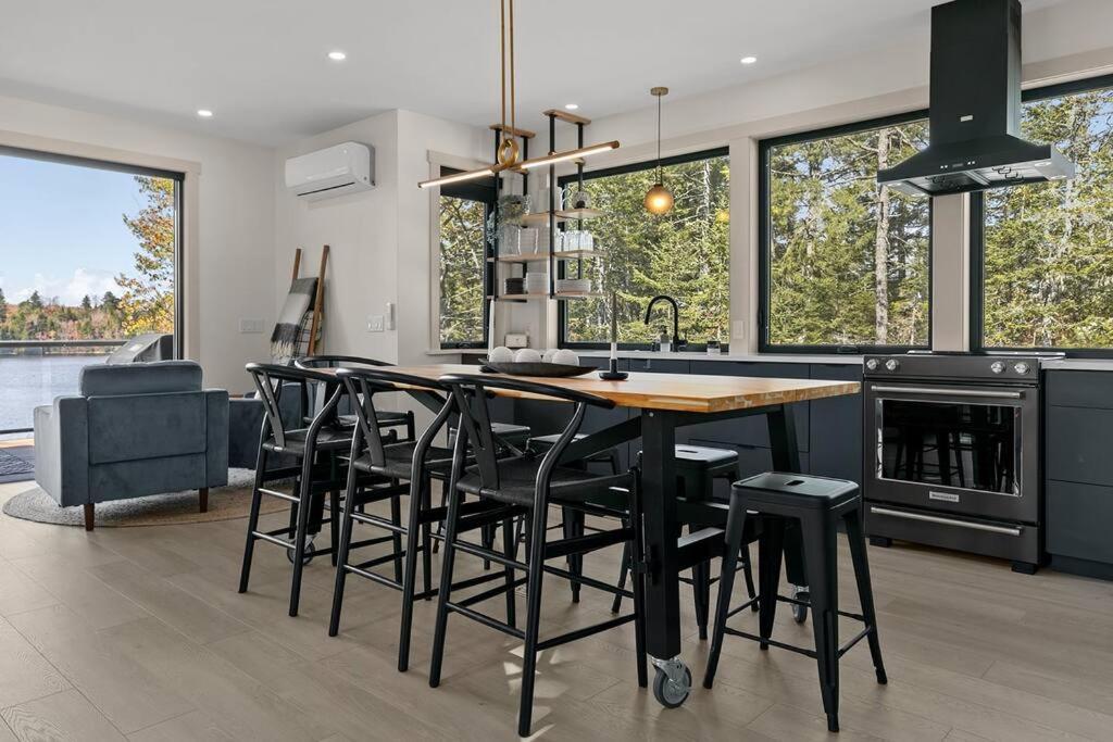 Numinous Cottage Long Lake Oasis Centre Rawdon المظهر الخارجي الصورة