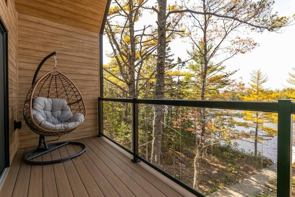 Numinous Cottage Long Lake Oasis Centre Rawdon المظهر الخارجي الصورة